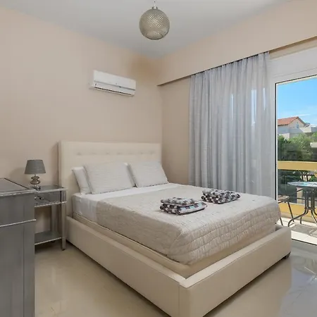 La Maisonette - 4 Bedroom Near The * イアリソス